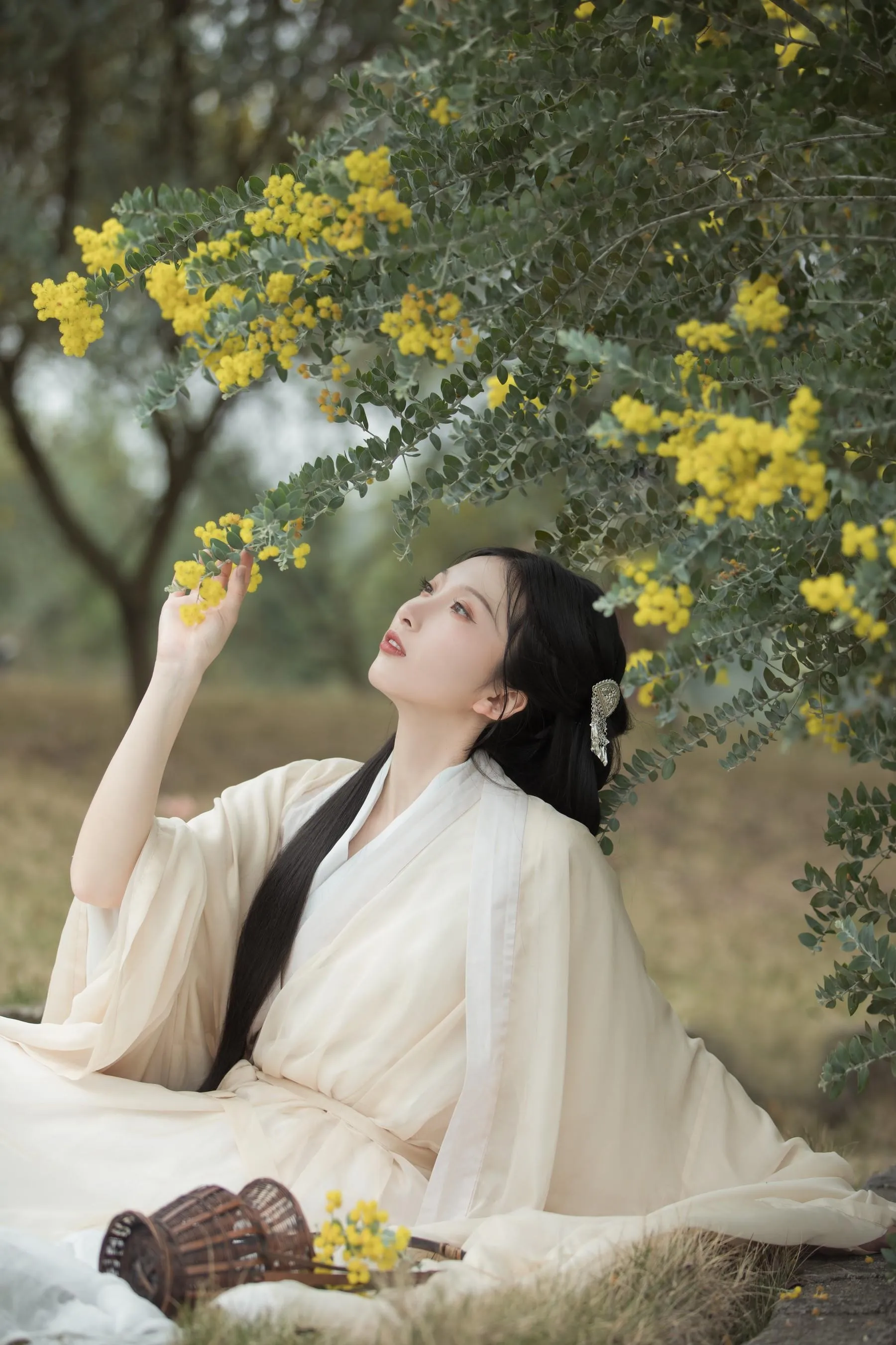 [艺图语] 2022.07.02 合欢枝 miego [22P]插图